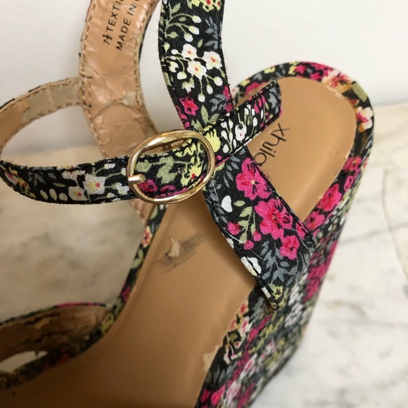 Floral Strappy Open Toe Sandal Platforms Xhilaration - Picture 6 of 8
